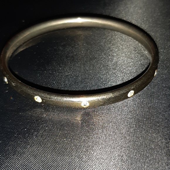 Bangle Bracelet With Inlaid Rhinestone Gold        c - Picture 3 of 4